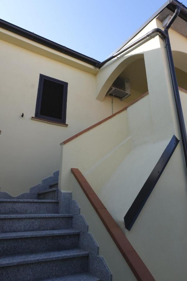 Aria Di Vacanza - Gelsi Olbia Extérieur photo