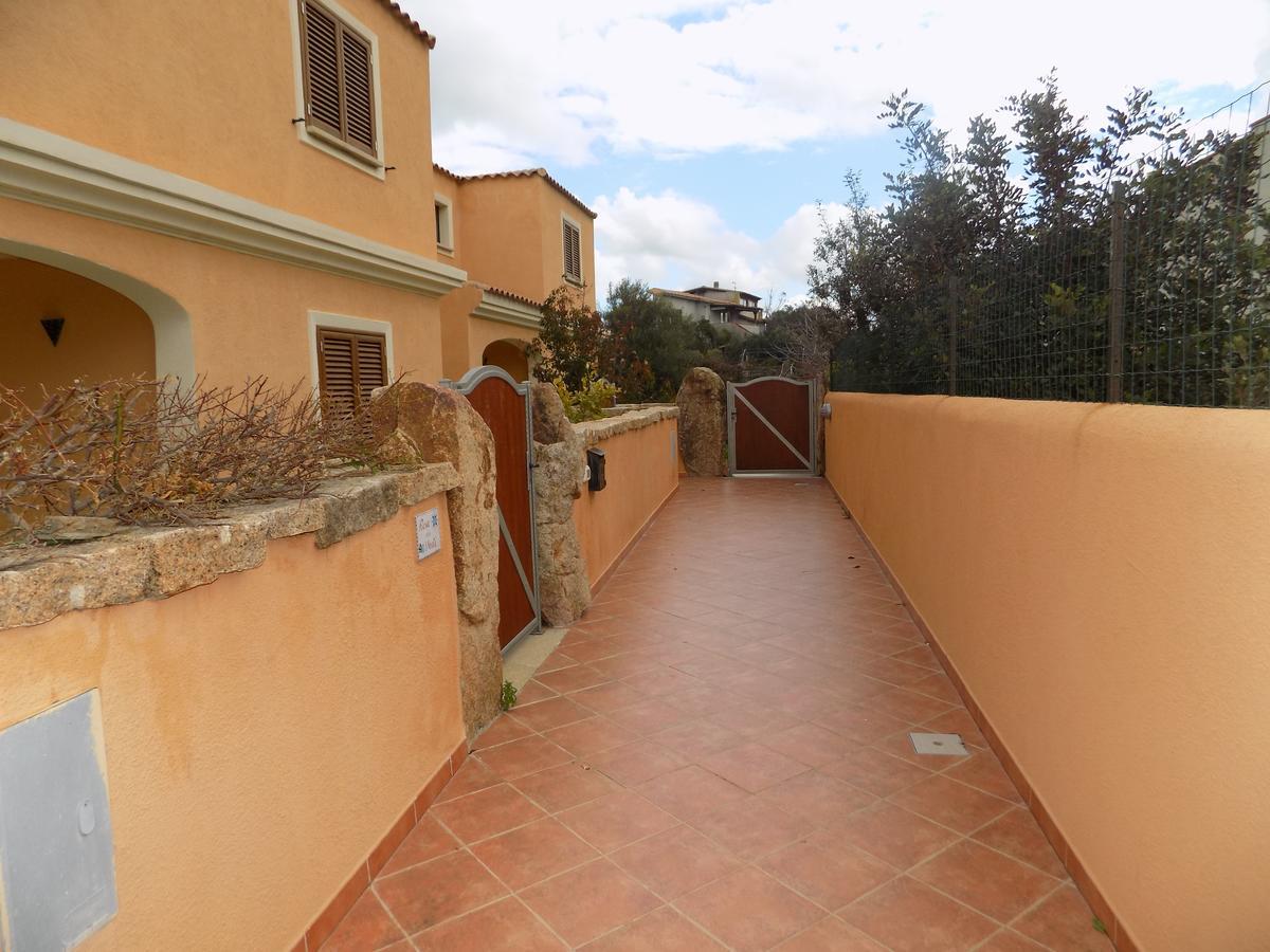 Aria Di Vacanza - Gelsi Olbia Extérieur photo